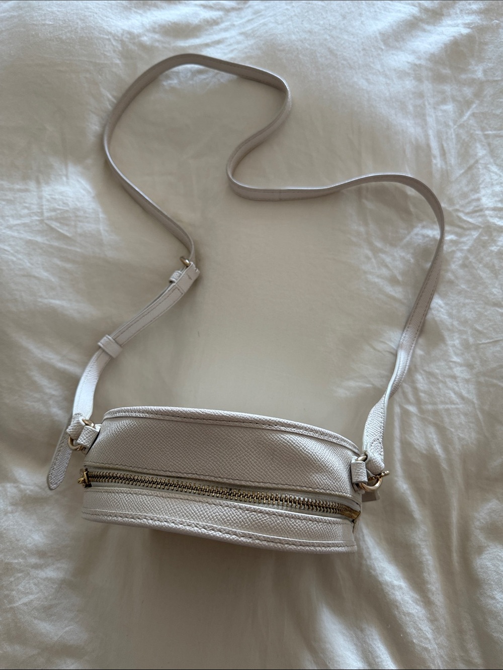 Coach Pebbled Leather Round Crossbody Bag in Light Beige - Picture 4 of 6
